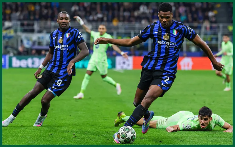 Hậu vệ cánh phải mạnh mẽ Denzel Dumfries