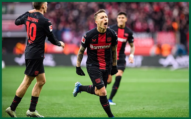 Álex Grimaldo hậu vệ trái có khả năng tạt bóng tốt nhất