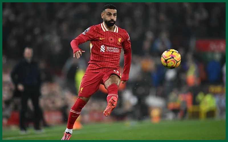 Mohamed Salah tiền vệ cánh phải hay nhất thế giới 2024/2025
